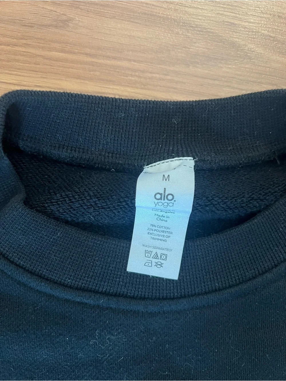 ALO Yoga THICK Black Sweatshirt - Gently Used Size M